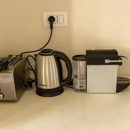 公寓 Modern In The Heart Of