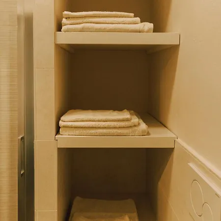 Modern In The Heart Of 公寓